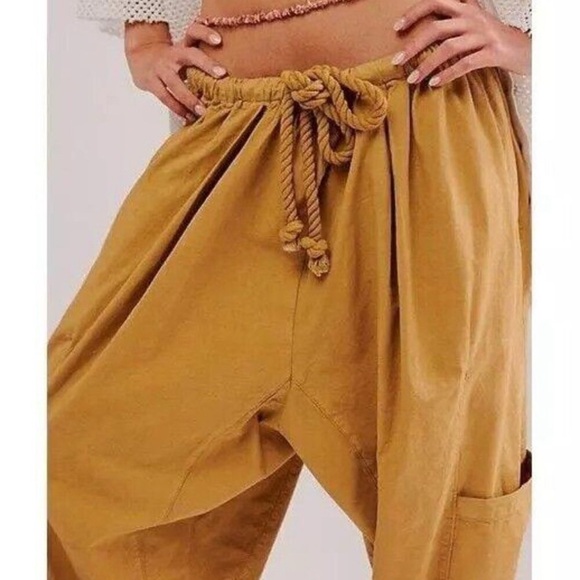 Free People Kahlani Harem Pull-On Pants Gold Medium NWT - Picture 3 of 15